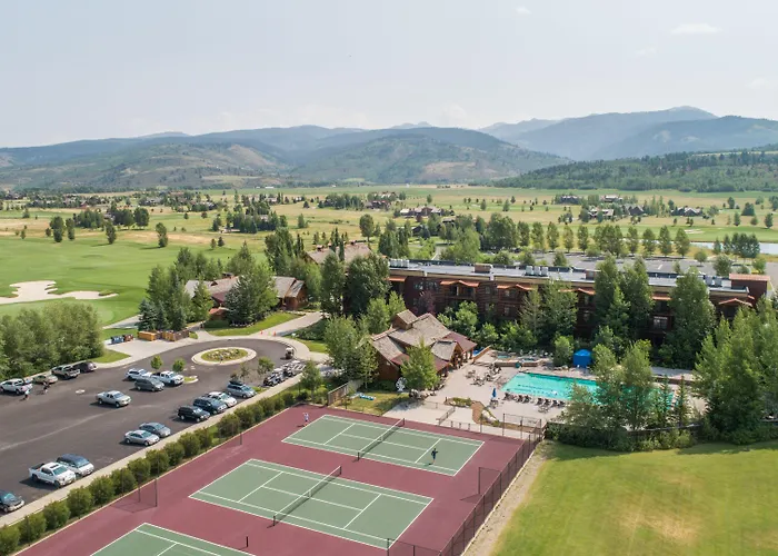 The Lodge At Bronze Buffalo Ranch