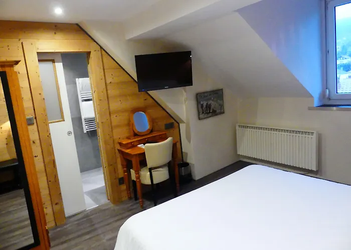 Logis Hotel Des Bains