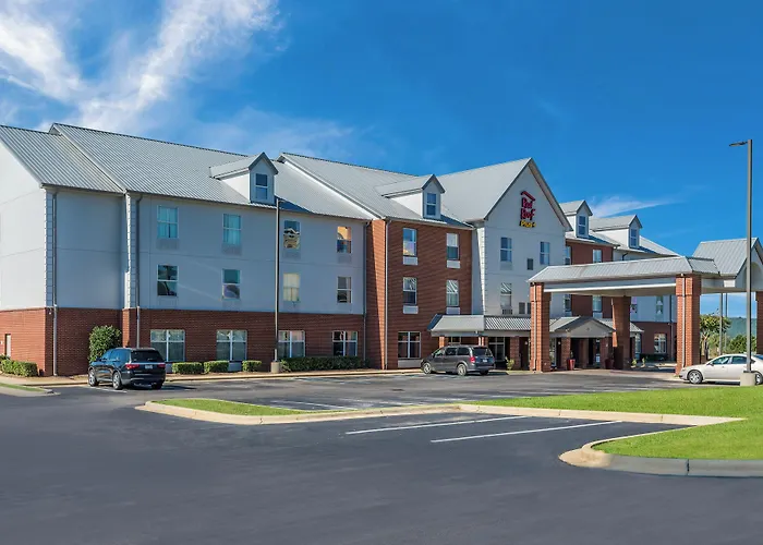 Red Roof Inn Plus & Suites Birmingham - Bessemer
