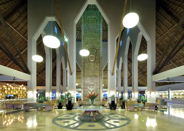 Grand Palladium Select White Sand Resort & Spa