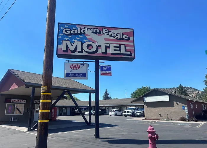 Golden Eagle Motel
