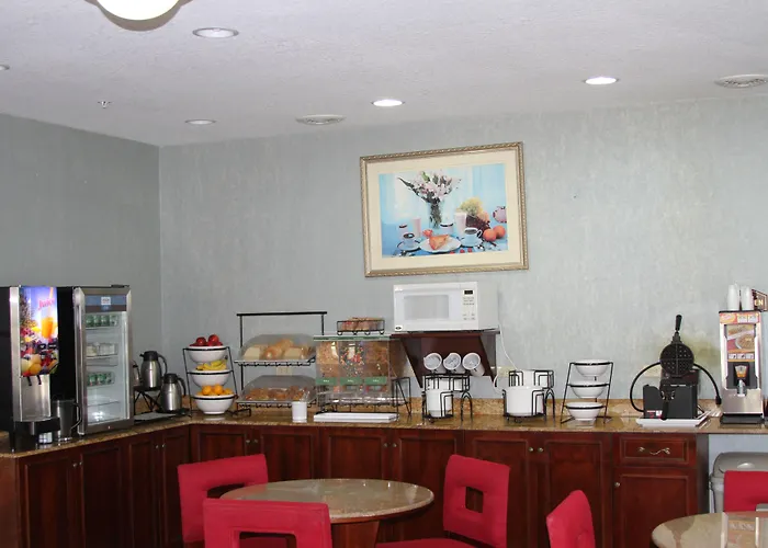 Red Roof Inn & Suites Detroit - Melvindale/Dearborn