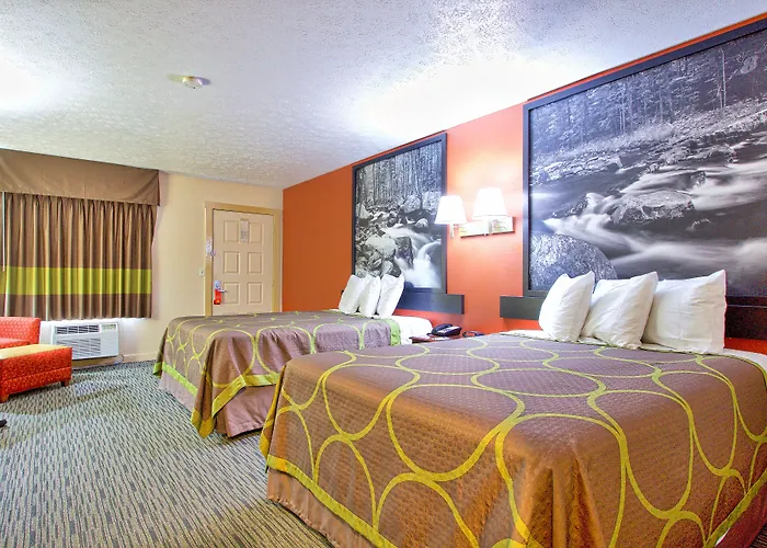 Super 8 By Wyndham Christiansburg