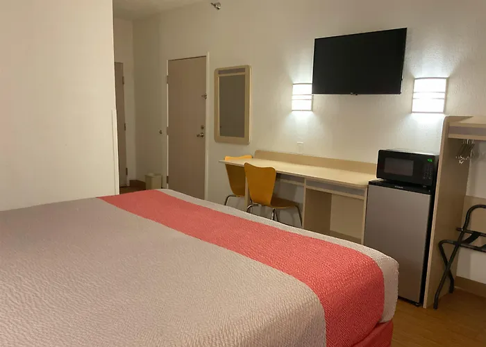 Motel 6 Jackson Airport Pearl