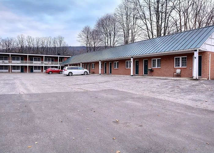 Colonial Motel And Spa