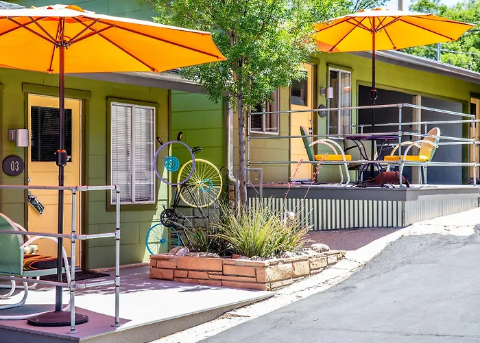 The Motor Lodge