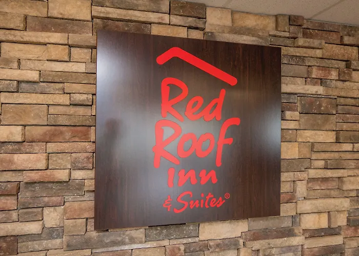 Red Roof Inn & Suites Indianapolis Airport