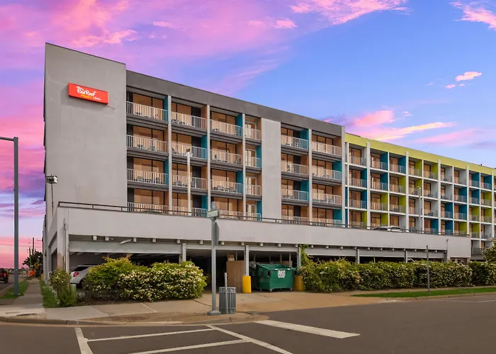 Red Roof Inn Plus & Suites Virginia Beach - Seaside