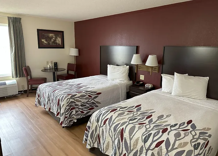 Red Roof Inn Clyde