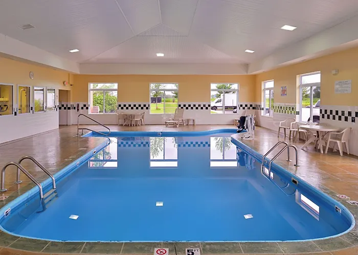 Red Roof Inn Clyde