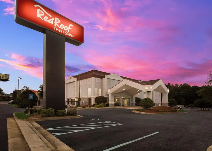 Red Roof Inn & Suites Newnan