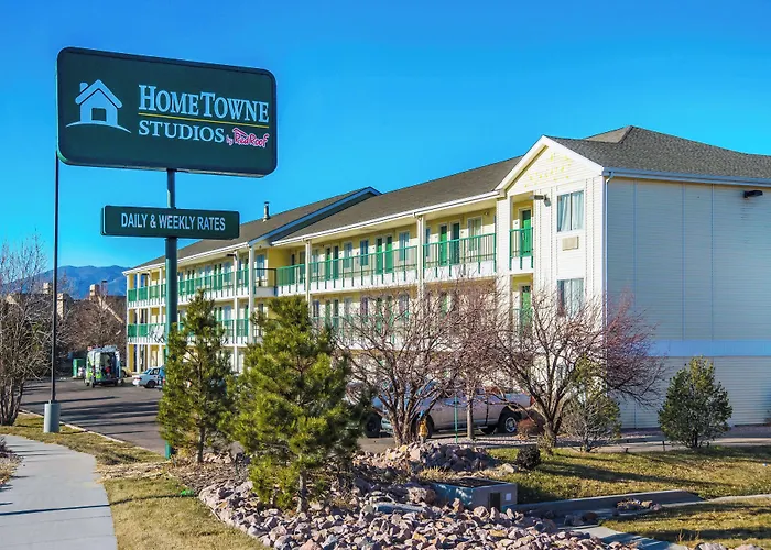 Hometowne Studios By Red Roof Colorado Springs - Airport