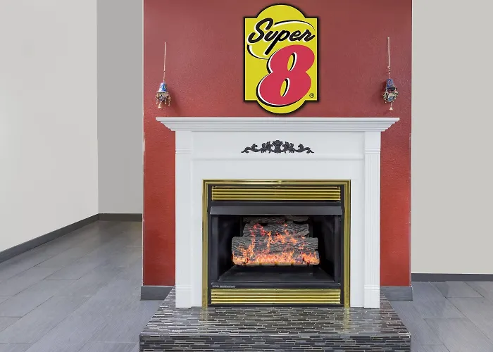 Super 8 By Wyndham Logansport