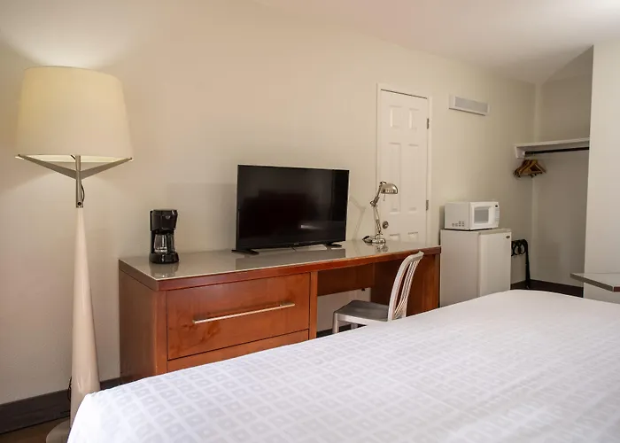 Riverfront Inn Roseburg