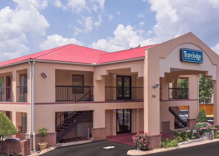 Regency Inn & Suites-Hamilton Place