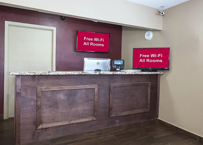 Red Roof Inn Chipley