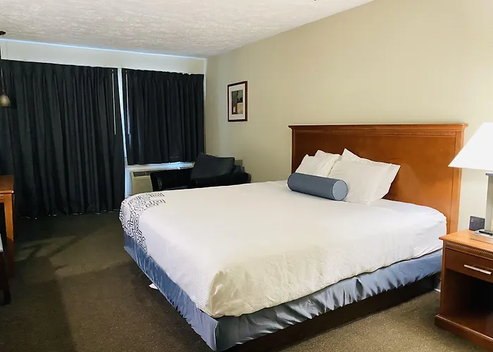 Fleetwood Inn Suites