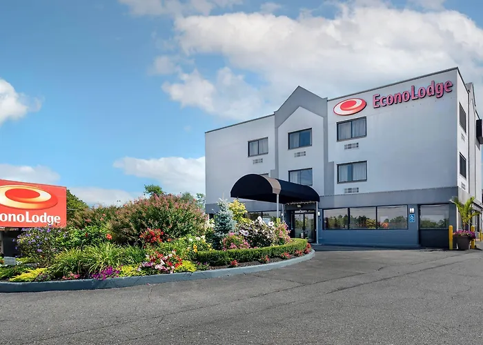 Econo Lodge Hicksville - Long Island