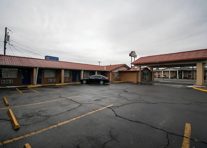 Economy Inn