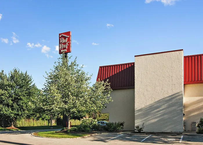 Red Roof Inn Cleveland Airport - Middleburg Heights