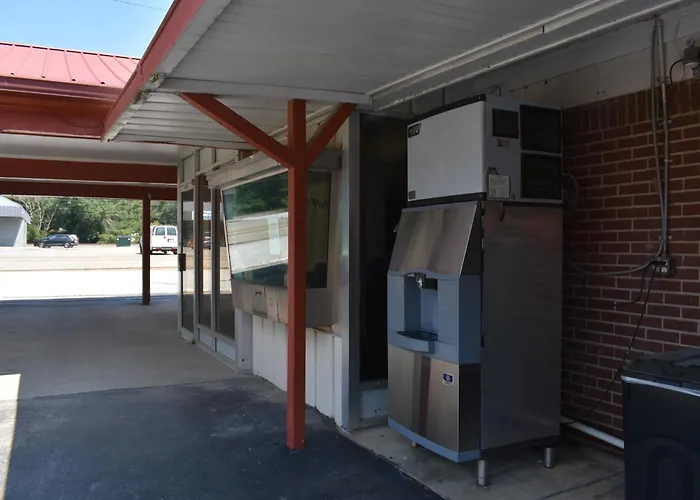 Budget Inn - New Albany
