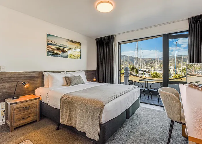Harbourside Nelson Studios & Apartments