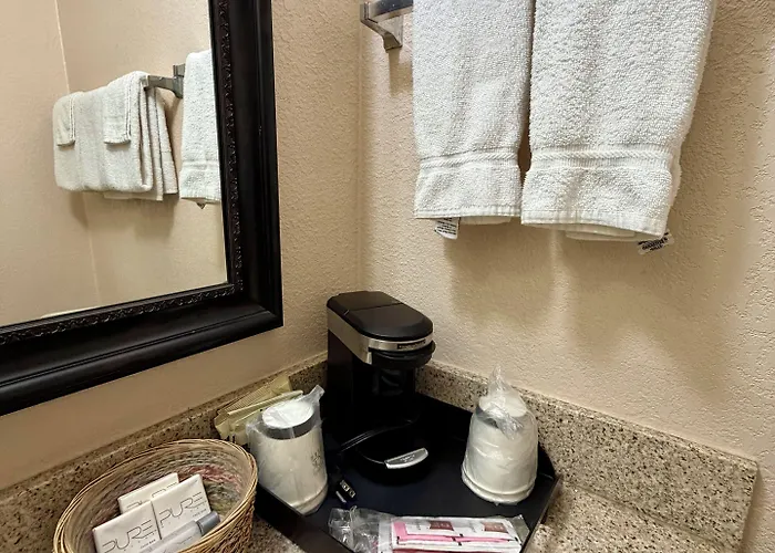 Travelers Inn