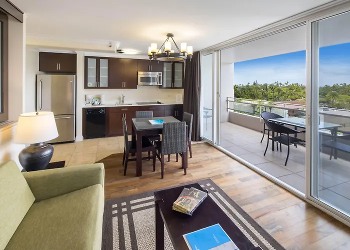 Regency On Beachwalk Waikiki By Outrigger