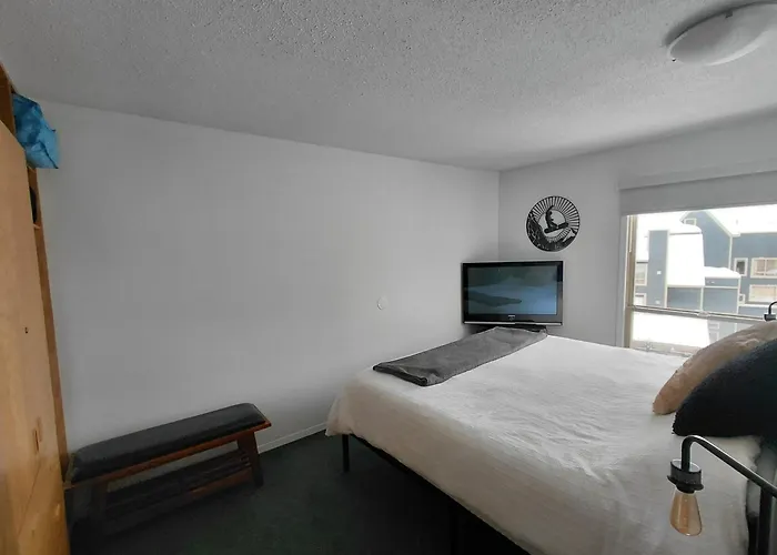 Village Center 2 Bedroom Condo
