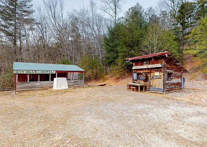 Lucky Clover Cabin