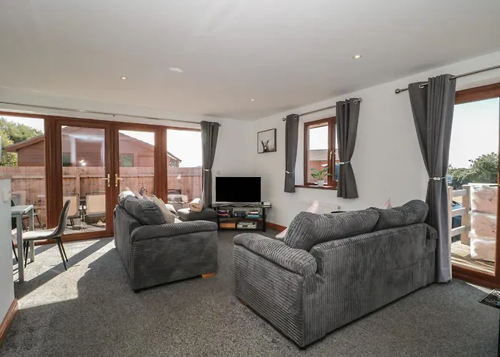 Bluebell Lodge, Meadow View Lodges