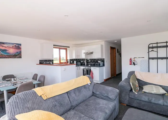 Delphine Lodge, Meadow View Lodges