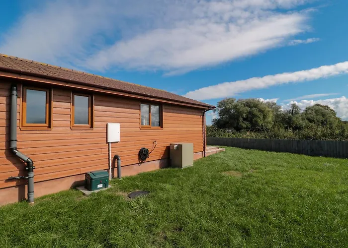 Delphine Lodge, Meadow View Lodges