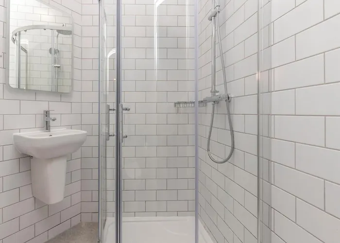 Castle Buildings Serviced Apartments