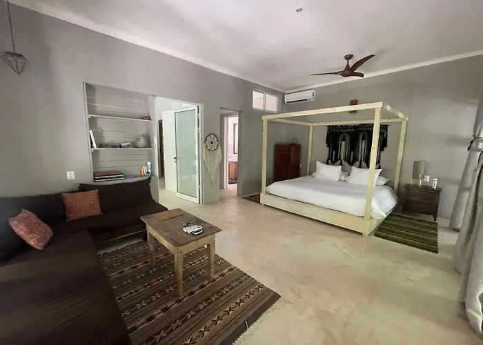 Casa Zaba