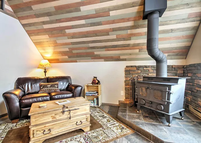 Hillside Cripple Creek Cabin W/ Hot Tub, Mtn Views