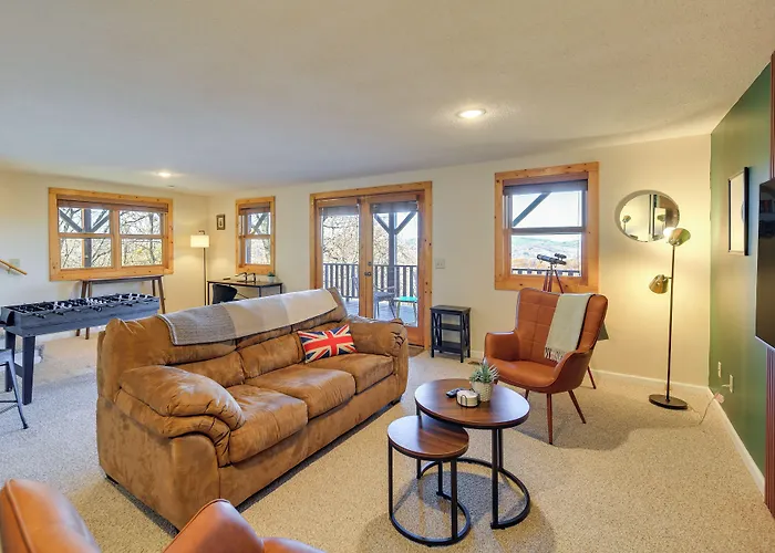 Mtn-View Blue Ridge Cabin On Over 2 Acres!