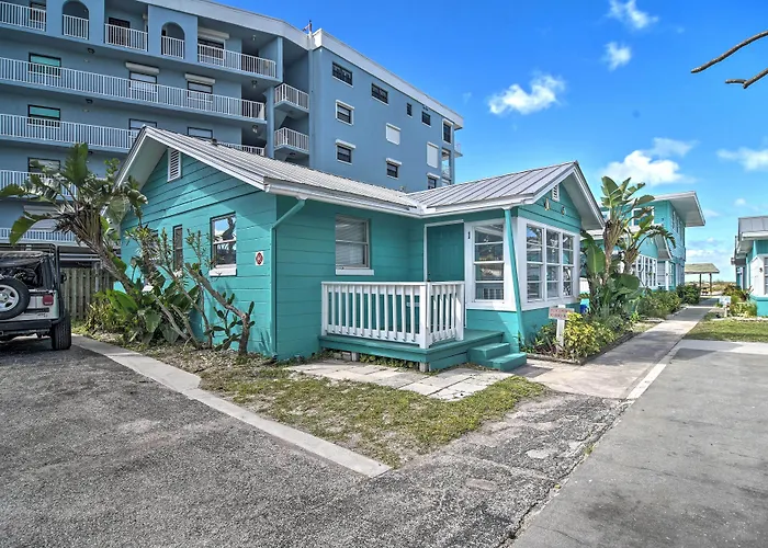 Sun-Soaked Coastal Hideaway - Steps To Beach!