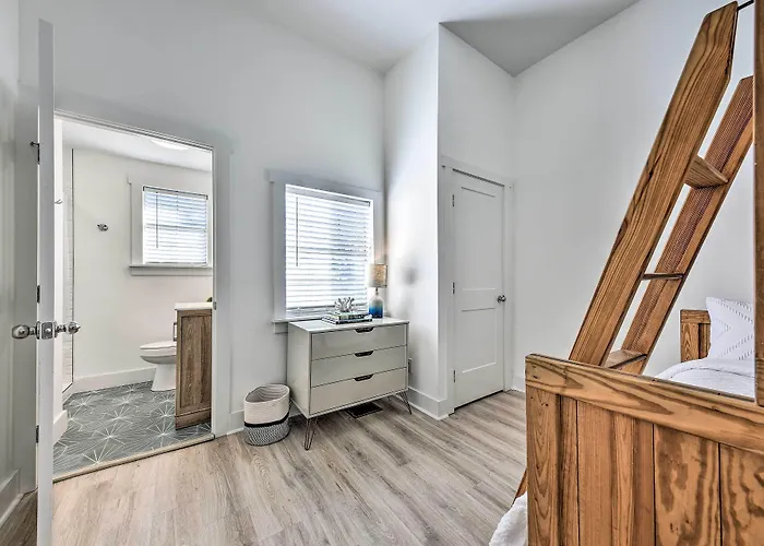 Chic St Marys Home, 2 Blocks From Riverfront