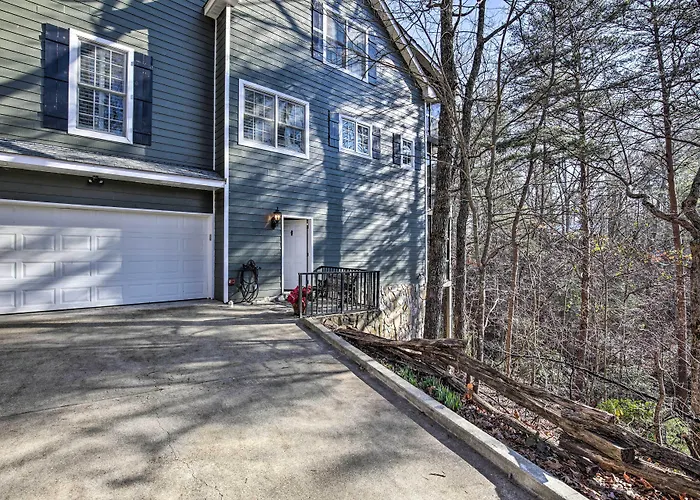 Cozy & Quiet Studio W/ Porch, Near Scenic Railway!