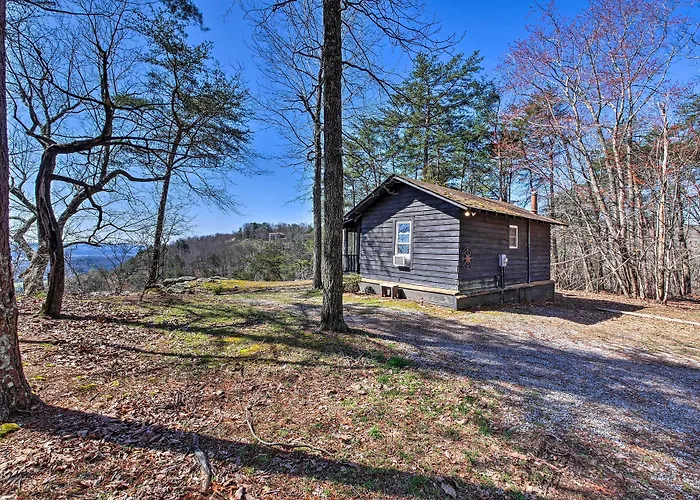 Secluded Ridgetop Hideaway W/ Valley Views!
