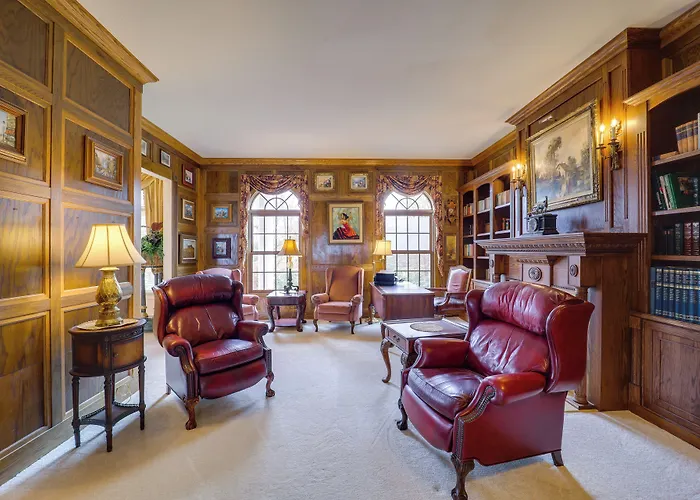 Immaculate Boone Villa W/ Entertainment Lounge!