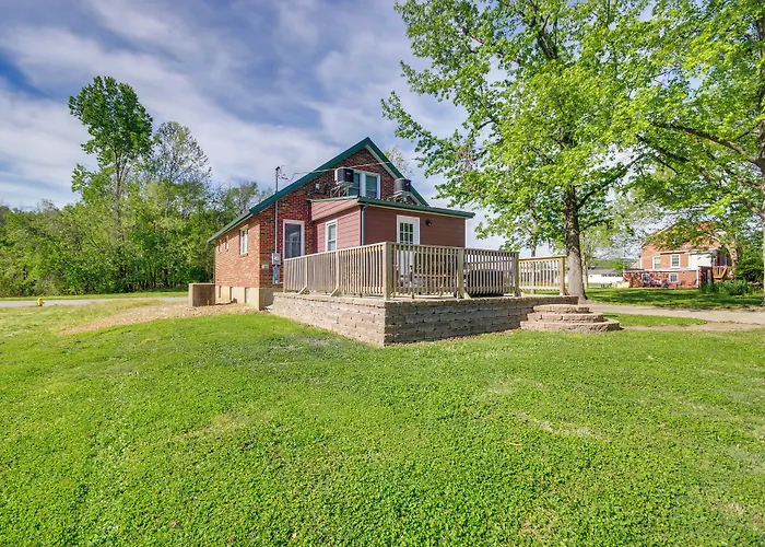 Downtown Hermann Vacation Home Near Wineries!