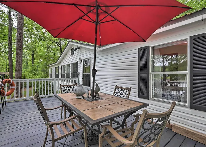 Lakefront Sparta Home: Fire Pit, Dock & Kayak