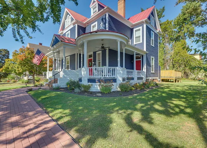 Danville Retreat W/ Hot Tub & Cozy Fireplace!