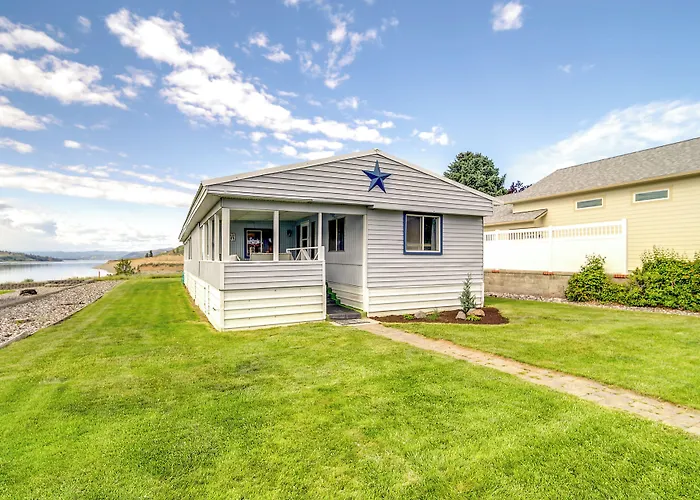 Seven Bays Vacation Rental On Lake Roosevelt!