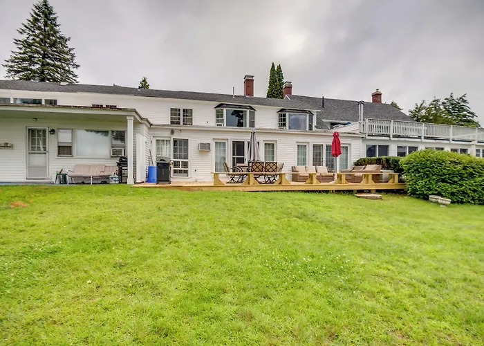 Lakefront Bristol Vacation Rental - Hike & Ski!