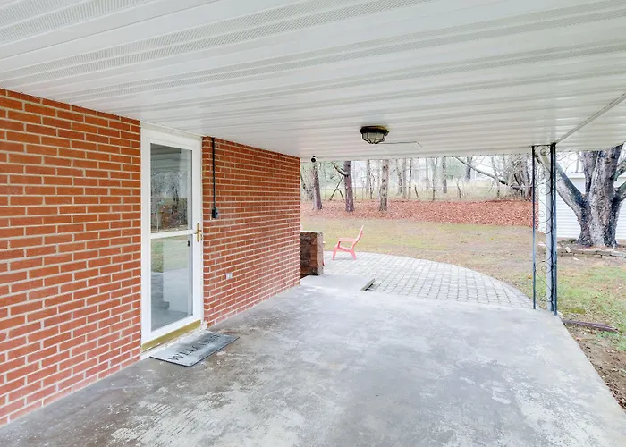 Family-Friendly Blacksburg Retreat W/ Playground!