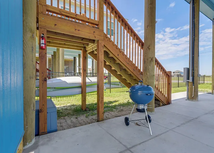 Port Bolivar Beach House W/ Oceanfront Views!