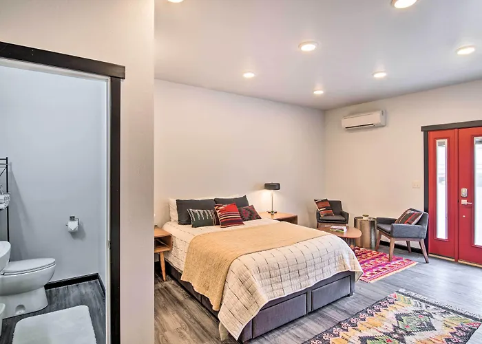 Contemporary-Boho Loft In Downtown Livingston!